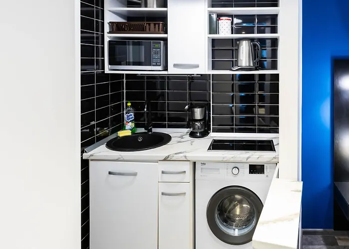 The Downtown Quarters *