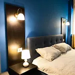 아파트 The Downtown Quarters 부쿠레슈티